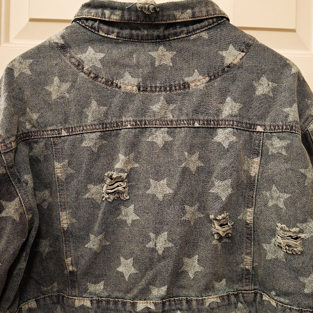 POL Stars Denim Button Distressed Crop Denim Jacket. - Picture 4 of 13